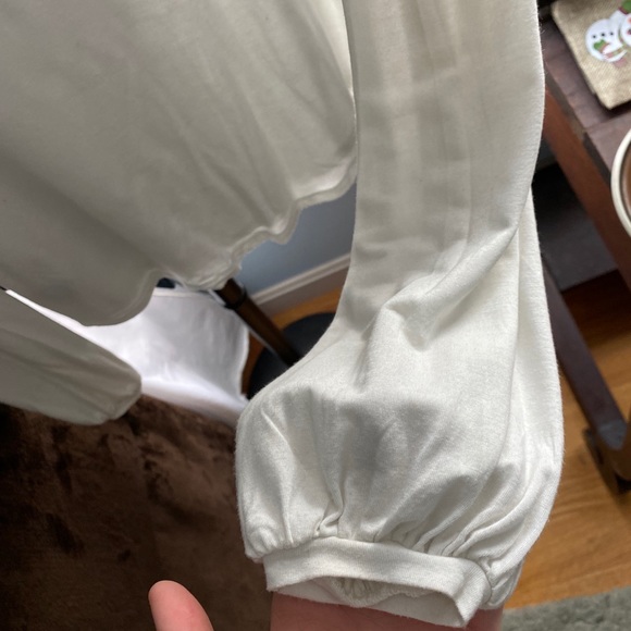 Soft and Sexy Floral Embroidered Long Sleeve - Picture 8 of 8